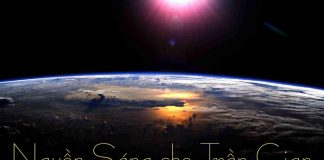 THƠ: Nguồn Sáng Cho Trần Gian