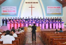 Thông Công Ban Trung Tráng Niên Tại Nhà Thờ Tin Lành Phương Hòa