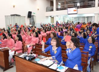 Thông Công Phụ Nữ Tại HTTL Bình Trị Đông
