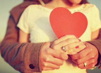 Làm Sao Để Cơ Đốc Nhân Đã Kết Hôn Tránh Cám Dỗ Ngoại Tình?