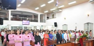 Thông Công Trung Tráng Niên Tại HTTL Bình Trị Đông