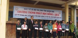 Quảng Nam: Hơn 2000 Học Sinh Nhận Quà Giáng Sinh