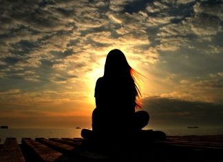 Chẳng Lẽ Mình Là Người…