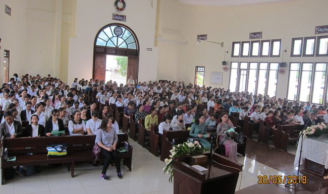 Bồi Linh Thông Công Phụ Nữ Tại Chi Hội Buôn Ma Thuột – Đắk Lắk