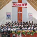 2-Ban-hat-HT-Da-Bri-ton-vinh–Chua