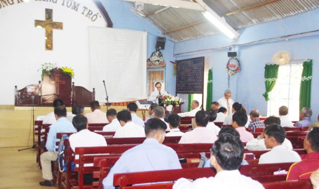 Lâm Đồng: Bồi Dưỡng Về Gia Đình Cơ Đốc Cho Giáo Phẩm
