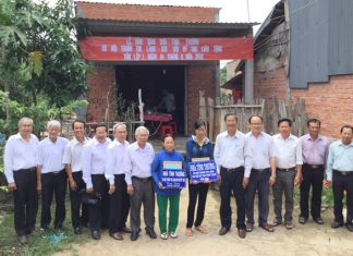 Tiền Giang: Uỷ Ban YTXH Trao Tặng 08 Hồ Nước Sạch Và 08 Nhà Tình Thương