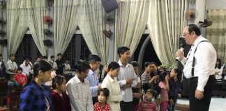16 Người Tin Chúa Trong Đêm Truyền Giảng Tháng 8 (Lần 2) Tại HT Phúc Âm, Bình Thuận