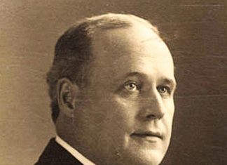 Edward Kimball Là Ai?