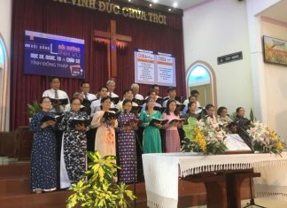 Đồng Tháp: Hội Đồng Bồi Linh Giữa Mùa Nước Lũ