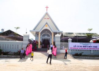 Cung Hiến Đền Thờ Chi Hội Kon Tum