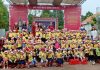 Trẻ Mẫu Giáo Đến Nhà Thờ Tìm Hiểu Lễ Giáng Sinh