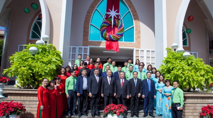 Phó Thủ Tướng thường trực Trương Hòa Bình chúc mừng Cộng đồng Tin Lành Thành Phố Đà Nẵng