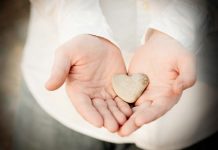 Phải Làm Sao Khi Con Tôi Yêu Người Chưa Tin Chúa?