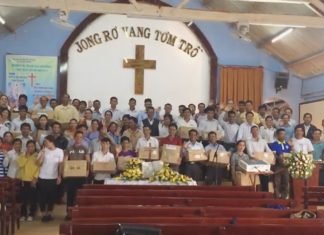 Hỗ trợ 31 tủ thuốc cho các Hội Thánh tỉnh Lâm Đồng