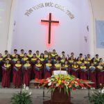 3-Ban-hat-Chi-hoi-EA-KA-ca-ngoi-Chua