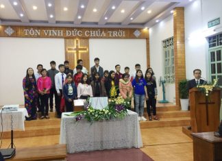 19 Người Tin Chúa Trong Đêm Truyền Giảng Tại Hội Thánh Pleiku