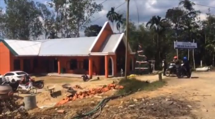 Điểm Nhóm Trà Sơn, Quảng Ngãi Mừng Chúa Giáng Sinh Tại Ngôi Nhà Thờ Mới