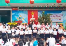 Ban Đại Diện Tin Lành Đà Nẵng Trao Học Bổng Và Tặng Quà Tết