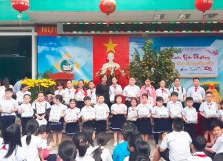 Ban Đại Diện Tin Lành Đà Nẵng Trao Học Bổng Và Tặng Quà Tết