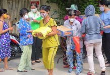 TP.HCM: Hội Thánh Bình Đông Chung Tay Hỗ Trợ Người Dân Chống Dịch