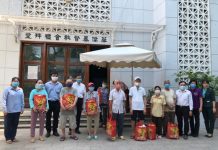 TP.HCM: HTTL Nguyễn Trãi Và ĐN Ân Quang Trao Quà Yêu Thương Cho Người Nghèo