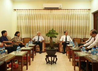Thường Trực Tổng Liên Hội Làm Việc Với Đoàn Giám Sát Của Quốc Hội