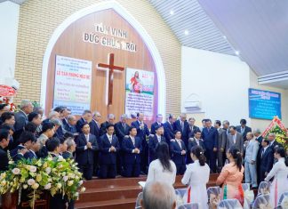 Lễ Tấn Phong Mục Sư Khu Vực III Tại HTTL Sa Đéc, Đồng Tháp