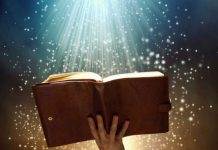 Mười Câu Kinh Thánh Quan Trọng Ông Bà Nên Đọc Cho Các Cháu Nghe