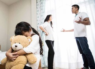 Có Nên Tranh Cãi Trước Mặt Con?