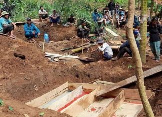 Quảng Nam: Điểm Nhóm Trà Vân Bị Vùi Trong Sạt Lở, 8 Người Tử Nạn