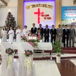 Ban-chấp-sự-Hội-Thánh-Giồng-Riềng-hoan-nghinh-Mục-sư-Tân-quản-nhiệm