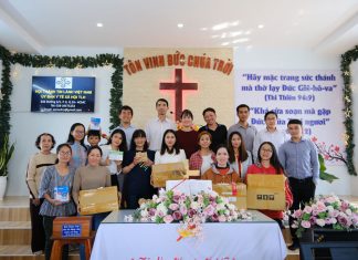 UB. YTXH: Huấn luyện và trao tặng tủ thuốc tại Khánh Hòa