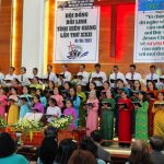 Ban hát 3 gồm các HT Minh Lương, Cù Là, Giục Tượng và ĐN Thới Quản