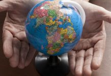 Cầu Nguyện Cho Một Thế Giới Thương Tổn