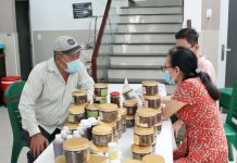 Hội Thánh Tân Trụ, TP. HCM: Khám Bệnh, Phát Thuốc Đông Y Cho Người Nghèo