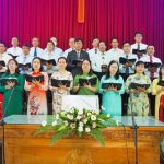 Ban-hát-giáo-phẩm-tôn-vinh-Chúa