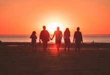 Để Người Làm Cha Mẹ Luôn Gắn Bó Trong Hôn Nhân