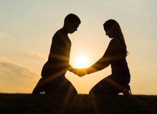 5 Lời Cầu Nguyện Cho Những Cặp Vợ Chồng Khi Không Biết Phải Cầu Nguyện Điều Gì