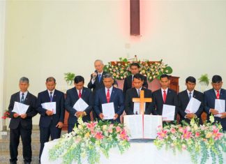 Lâm Đồng: Trao Giáo Vụ Lệnh Cho 8 Đầy Tớ Chúa Về Đặc Trách Các Điểm Nhóm Huyện Di Linh