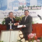 ban-dai-dien-can-tho-chuc-mung