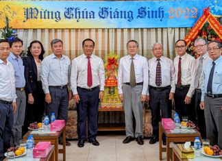 Chính Quyền Các Cấp Thăm Và Chúc Mừng Giáng Sinh Tổng Liên Hội