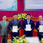MS-Nguyễn-Bình-Tín,-UV-TLH-trao-quyết-định-bổ-nhiệm-cho-Ban-đại-diện-nhiệm-kỳ-2023-2024