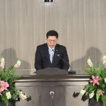 2. Mục sư Võ Hoàng Phong cầu nguyện khai lễ (Custom)