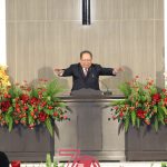 Mục-sư-Võ-Thành-Phê-chúc-phước