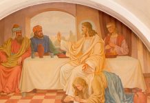 Tấm Gương Người Nữ Tin Kính Chúa