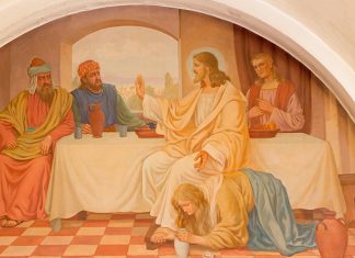 Tấm Gương Người Nữ Tin Kính Chúa