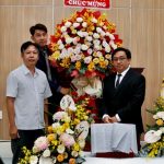 16 Tang qua chuc mung 4