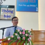 003.Mục sư Võ Đình Quang, đặc trách thanh thiếu niên tỉnh Quảng Ngãi có lời chào mừng, thông báo và triển khai chương trình thông công