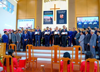 Cà Mau: Lễ Tấn Phong Mục Sư Cho 04 Mục Sư Nhiệm Chức